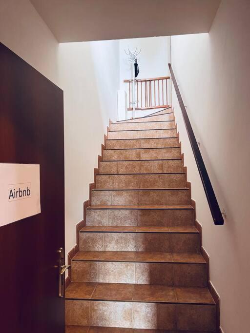Apartman Se Zahradou 20 Minut Do Centra Prahy Orech Ngoại thất bức ảnh